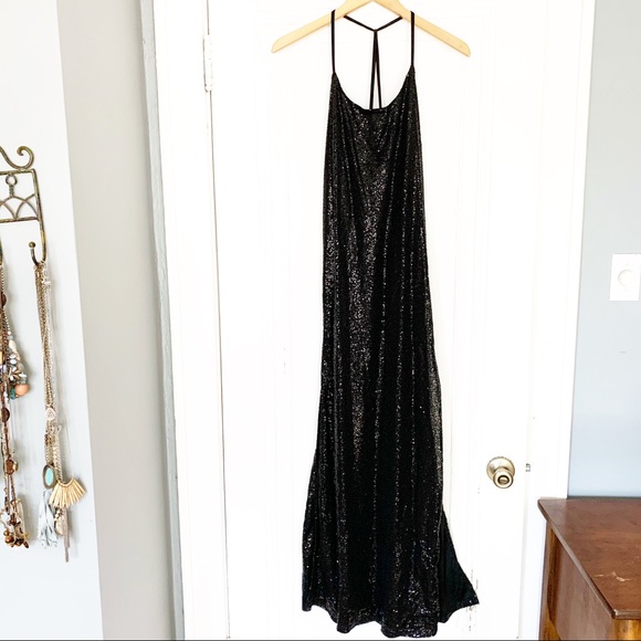 Cecico Black Sequin Gown - Picture 2 of 7